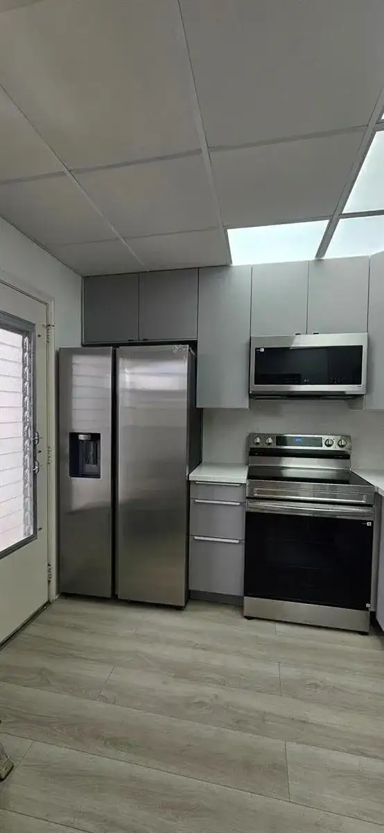 421 NE 14th Avenue # 302, Hallandale Beach FL 33009 photo 3