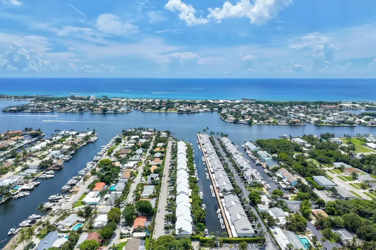 626 Mariners Way, Boynton Beach FL 33435