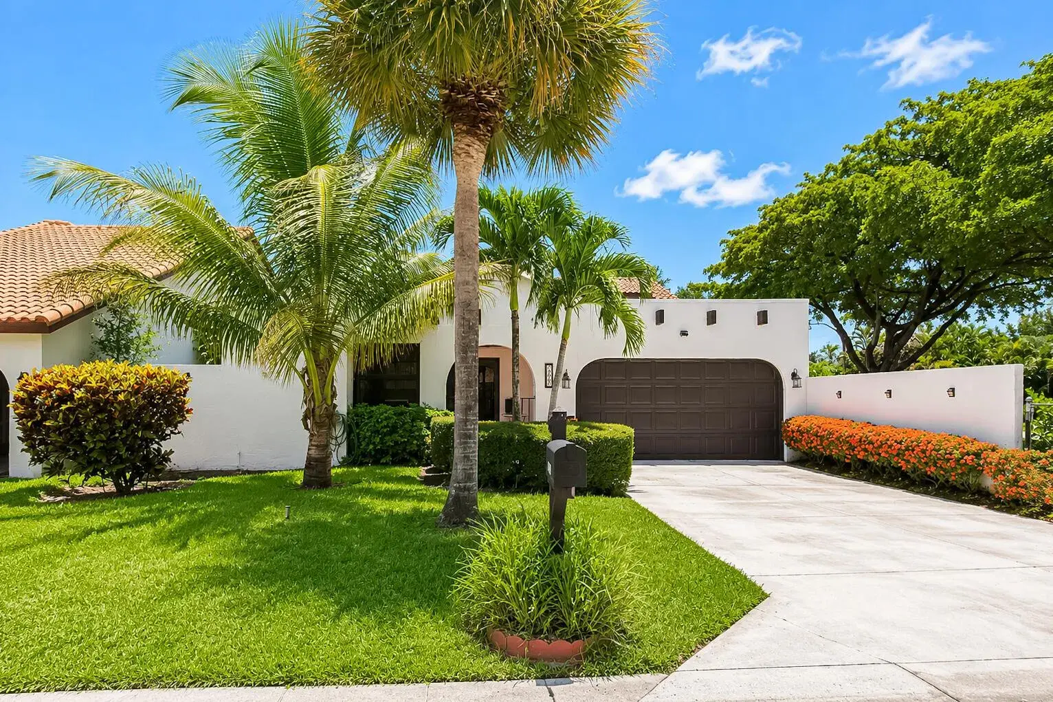 7678 Solimar Circle, Boca Raton FL 33433