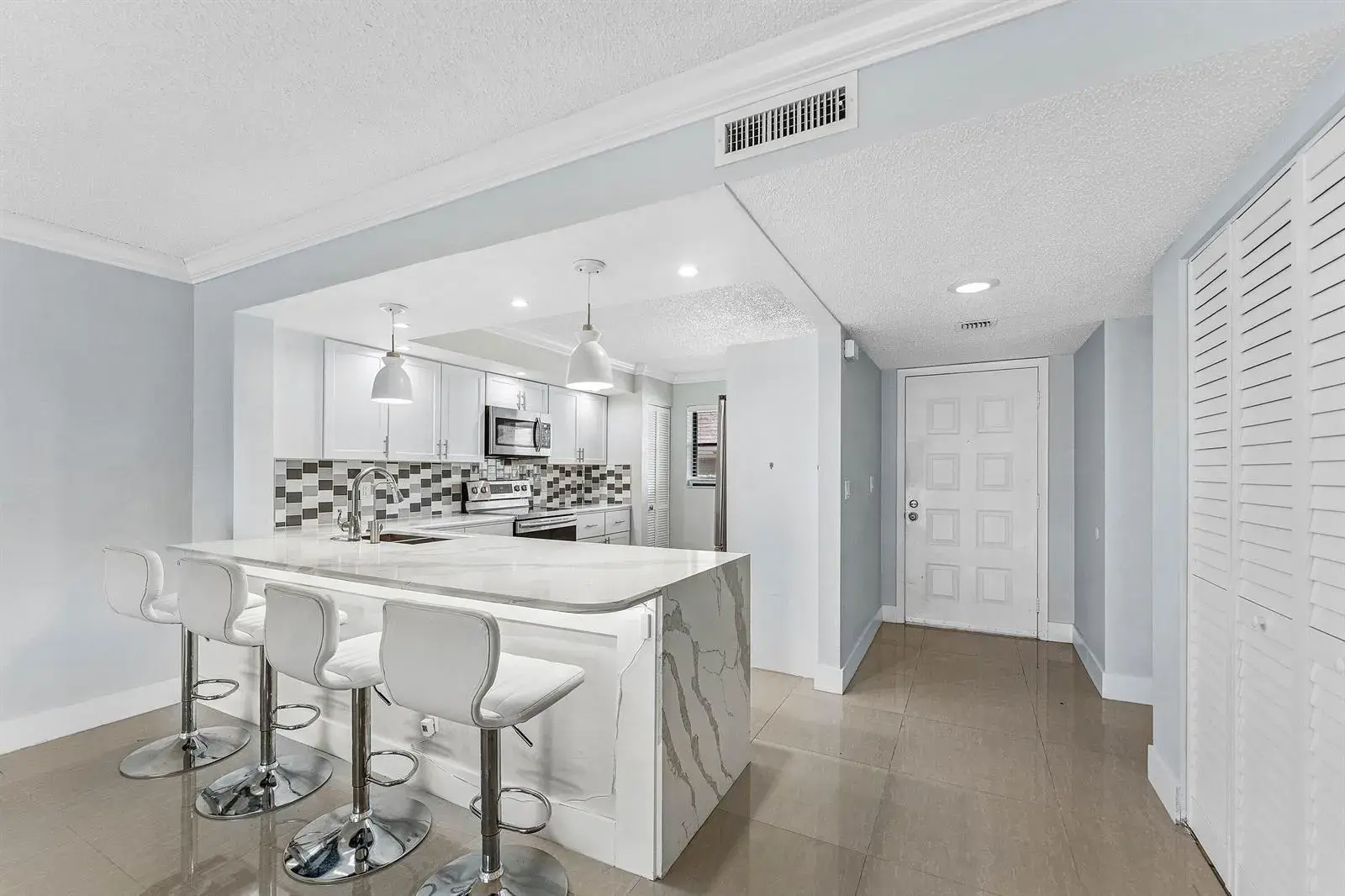 12926 Briarlake Drive # 201, Palm Beach Gardens FL 33418