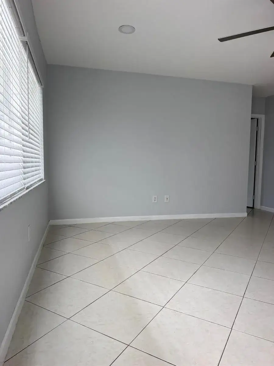 5612 S 36th Street, FL 33463 photo 5