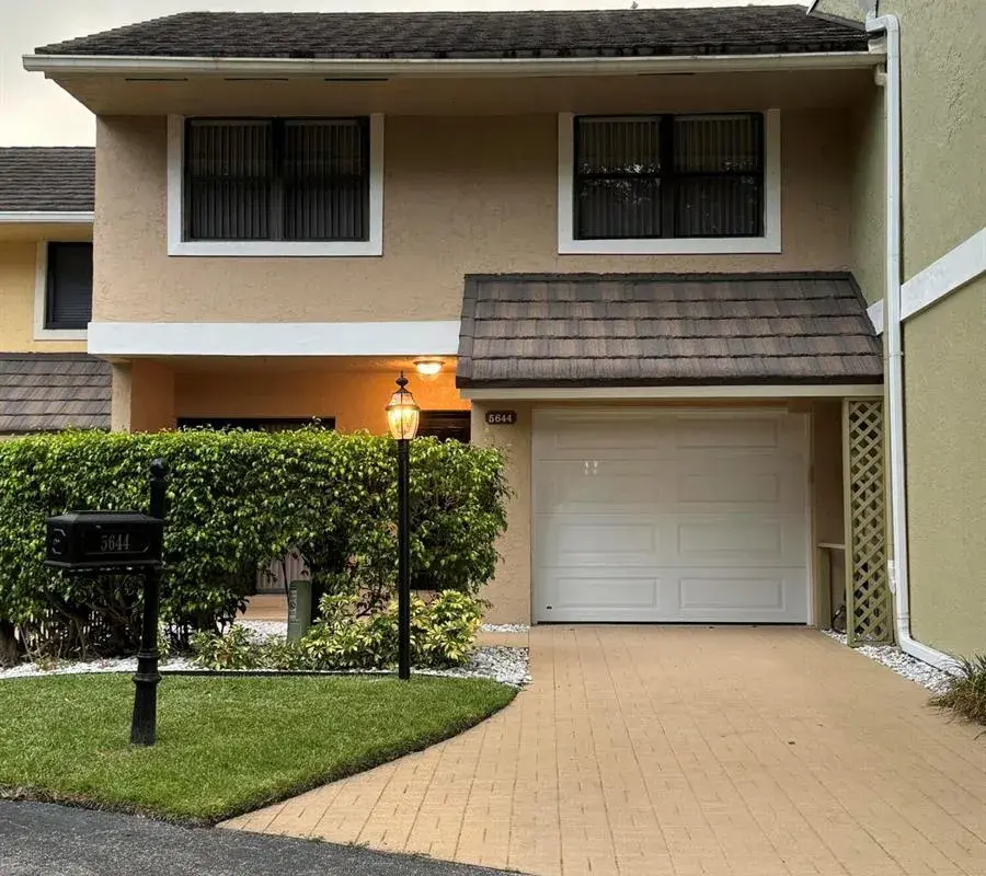 5644 Santiago Circle, Boca Raton FL 33433