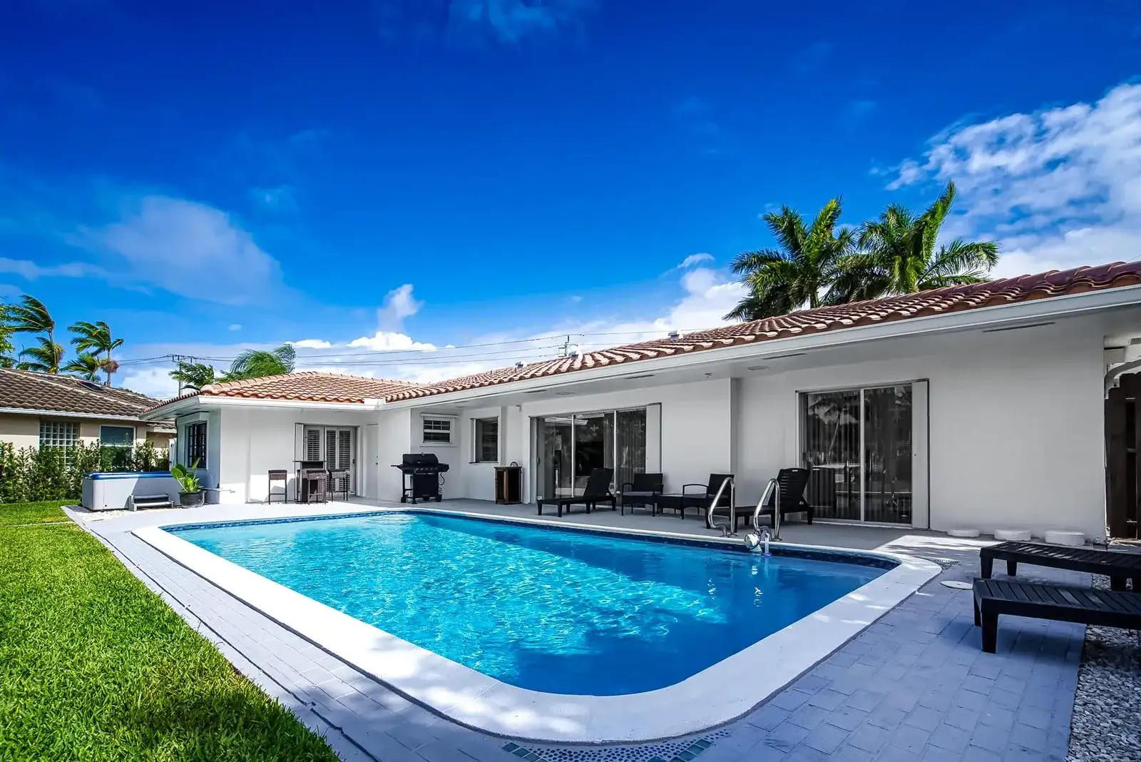 1250 SE 10th Street, Deerfield Beach FL 33441 photo 4