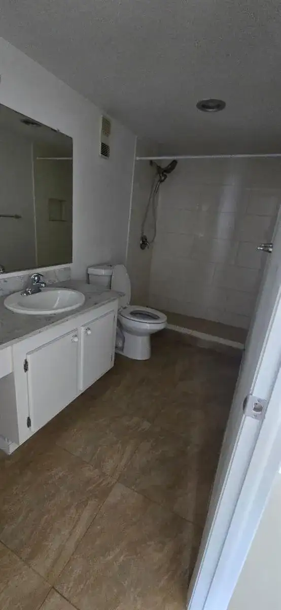 1300 NE Miami Gardens Drive, North Miami Beach FL 33179 photo 5
