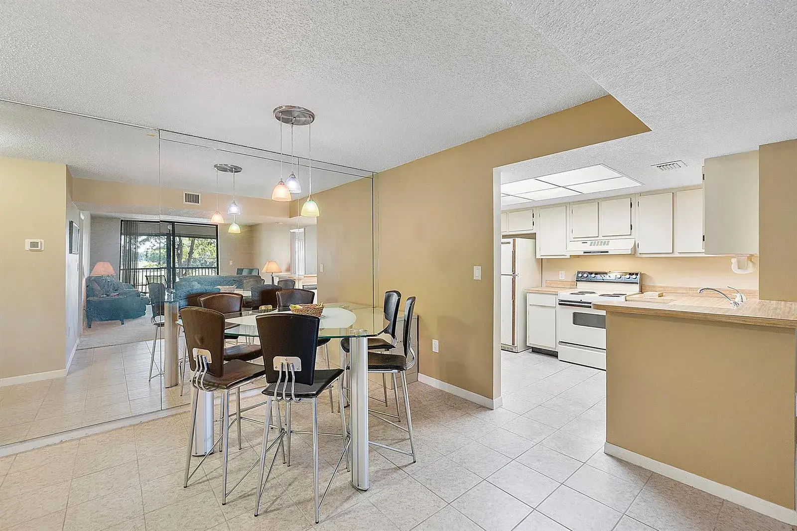 5530 NW 44th Street # 216c, Lauderhill FL 33319