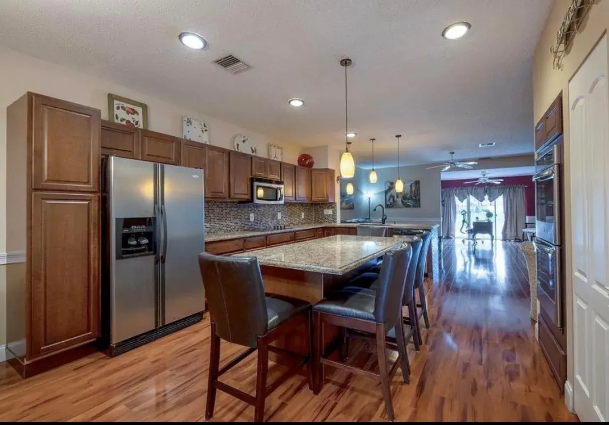 9217 Boca Gardens Circle S # D, Boca Raton FL 33496