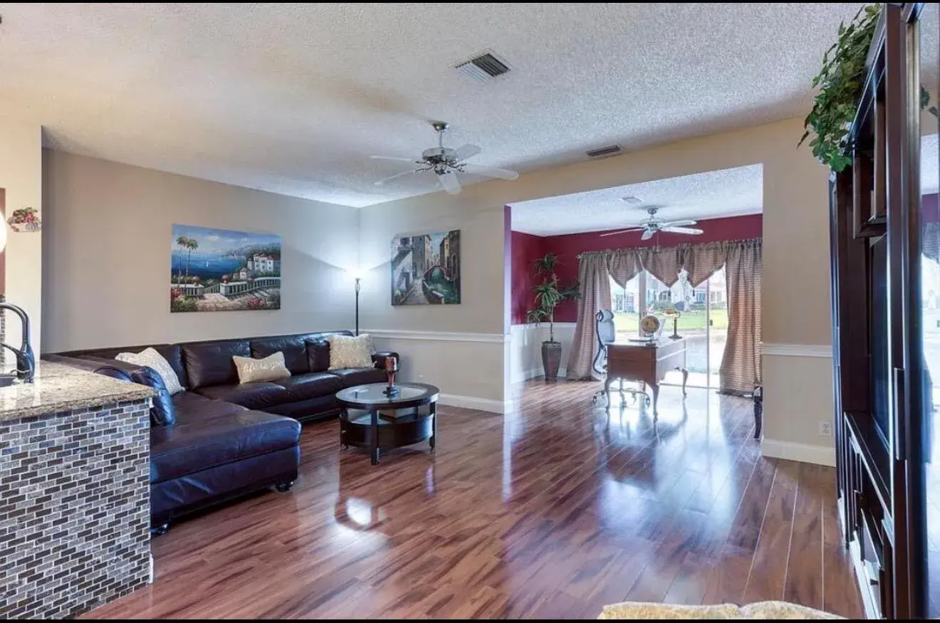9217 Boca Gardens Circle S # D, Boca Raton FL 33496