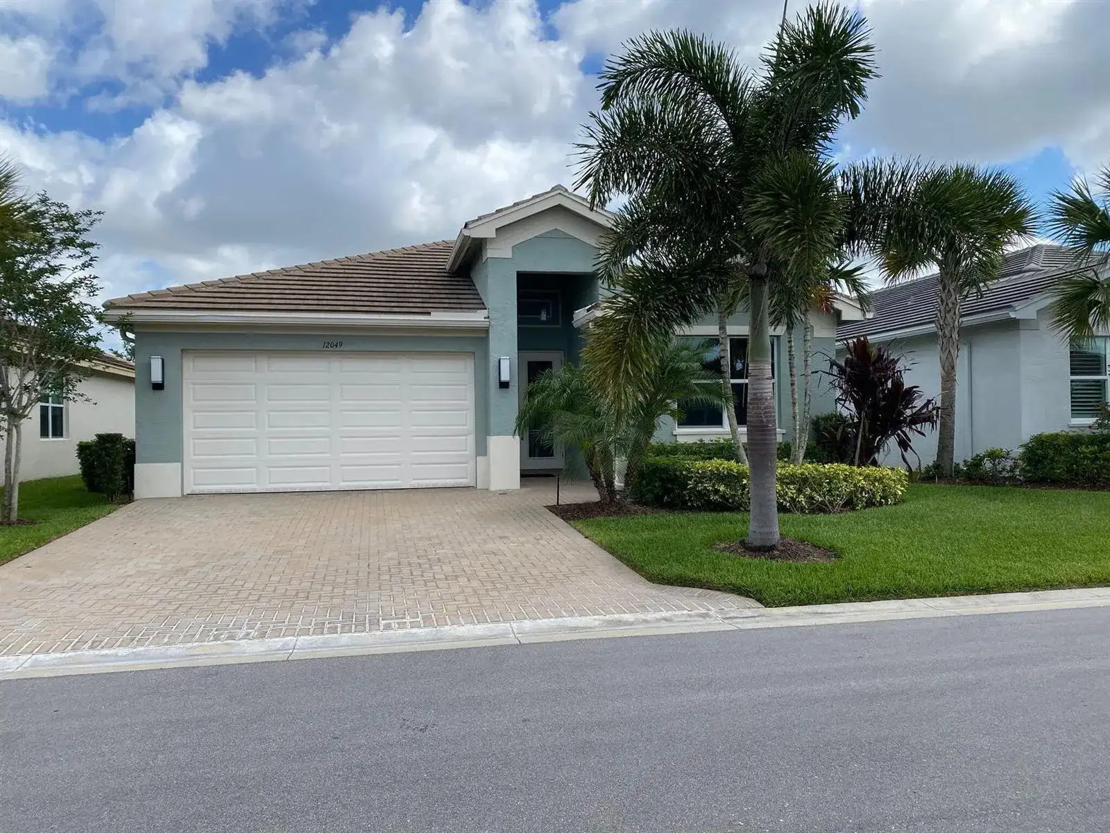 12049 SW Jasper Lake Way, Port St. Lucie FL 34987 photo 2