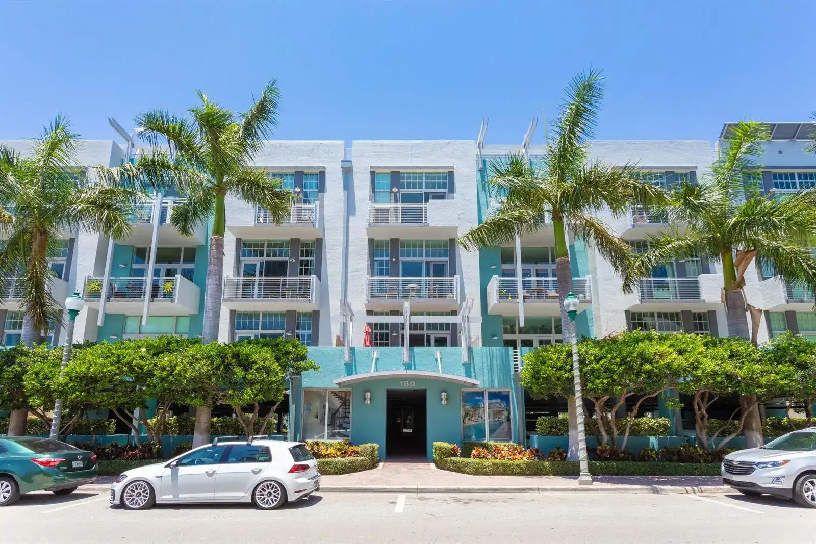 180 NE 4th Avenue # 307, Delray Beach FL 33483
