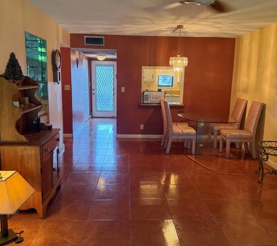 9440 SW 8th Street # 110, Boca Raton FL 33428
