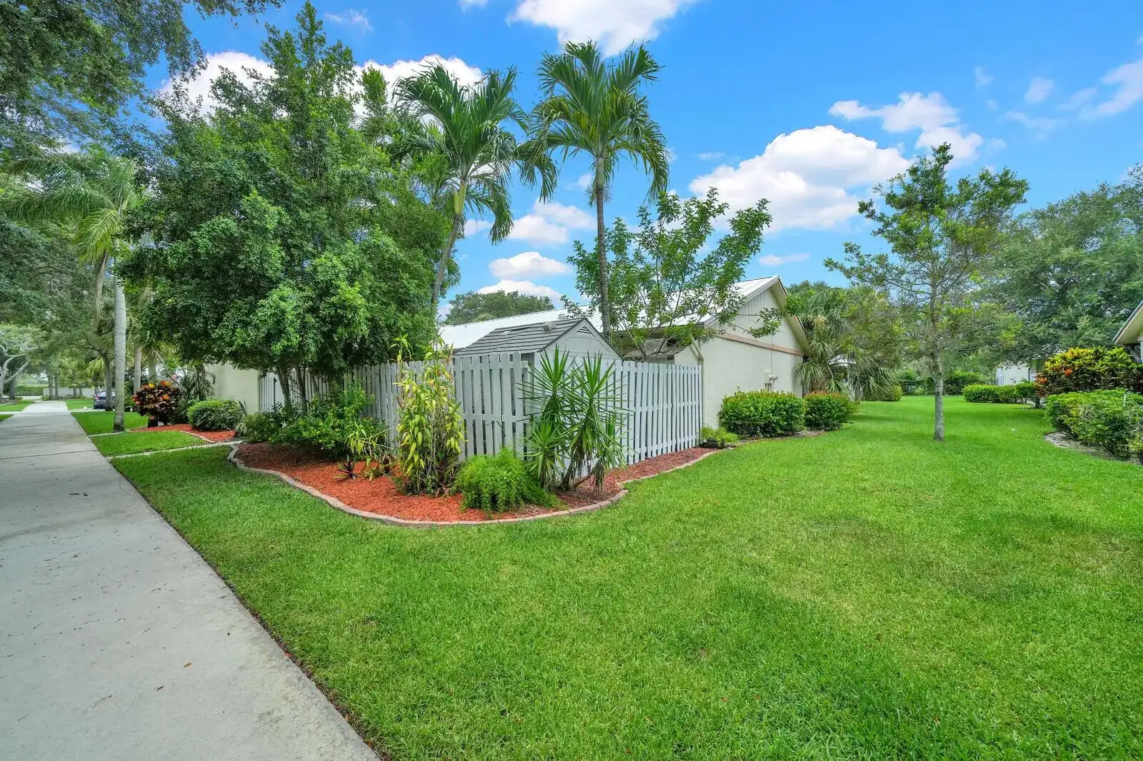 8850 Ranta Court # D, Boynton Beach FL 33436 photo 2