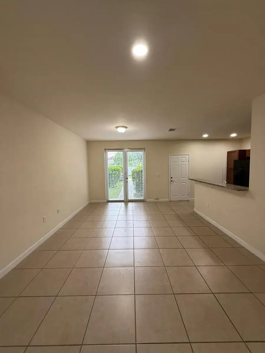 17093 SW 93rd Street, Miami FL 33196 photo 4