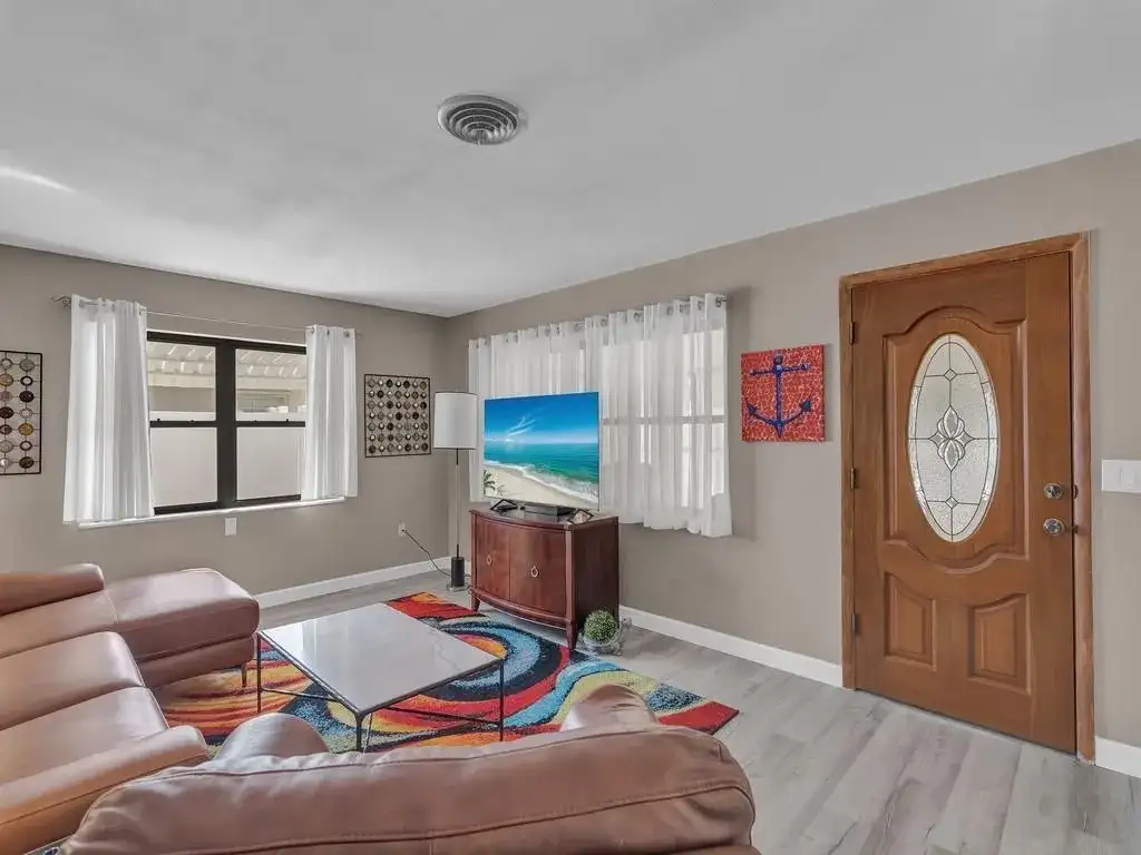 476 19th Place, Vero Beach FL 32960 photo 5