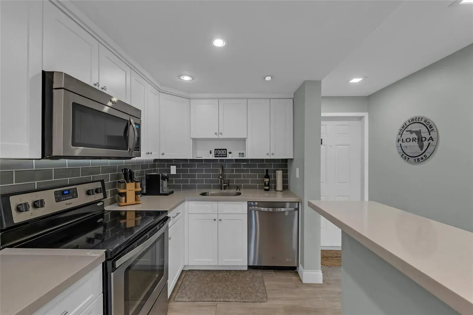 611 NE 14th Avenue # 306, Fort Lauderdale FL 33304