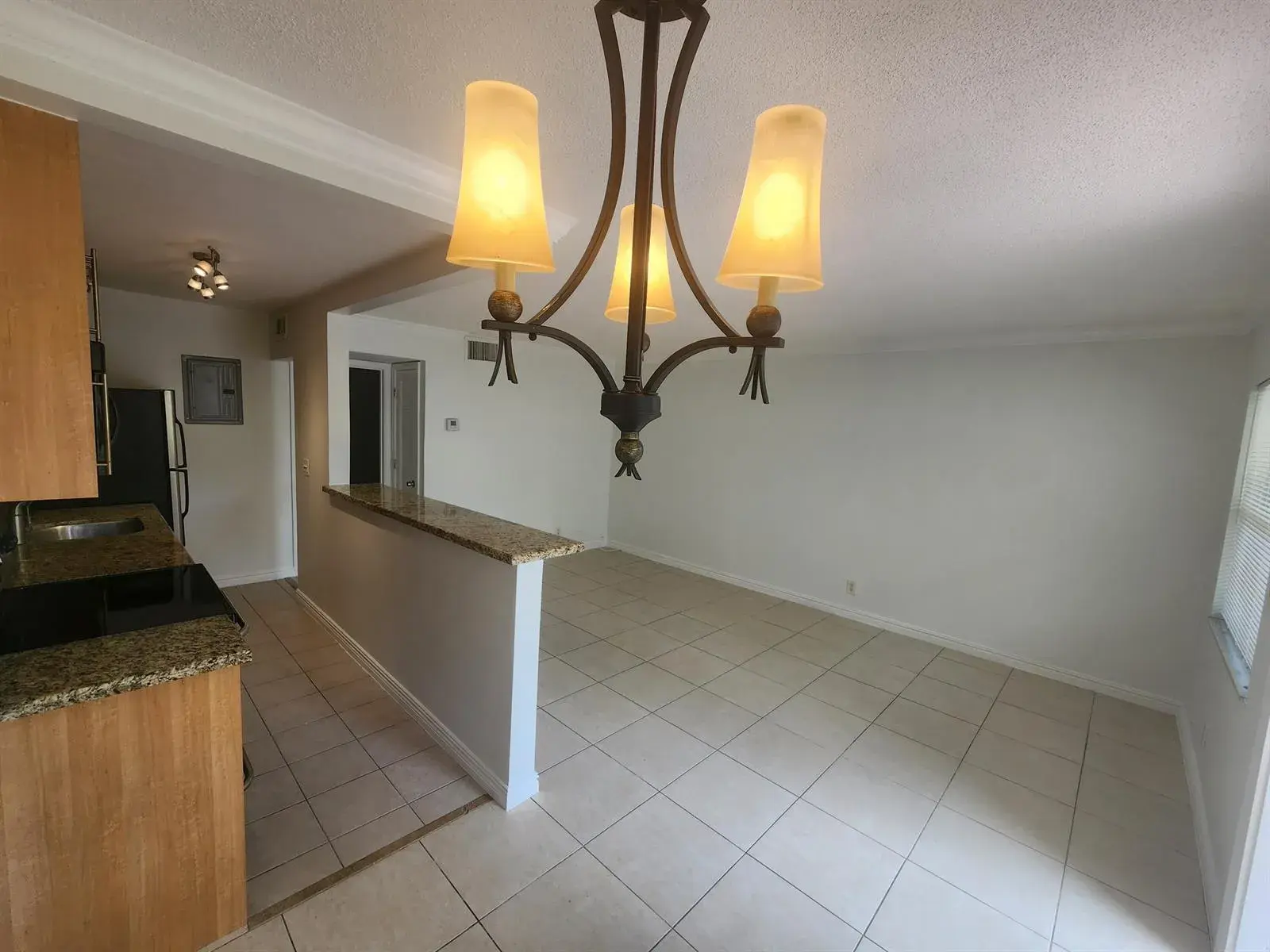 1125 NE 16th Place # 105, Fort Lauderdale FL 33305