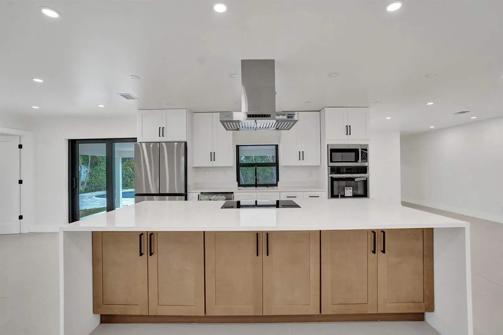 5561 NE 26th Avenue, Fort Lauderdale FL 33308