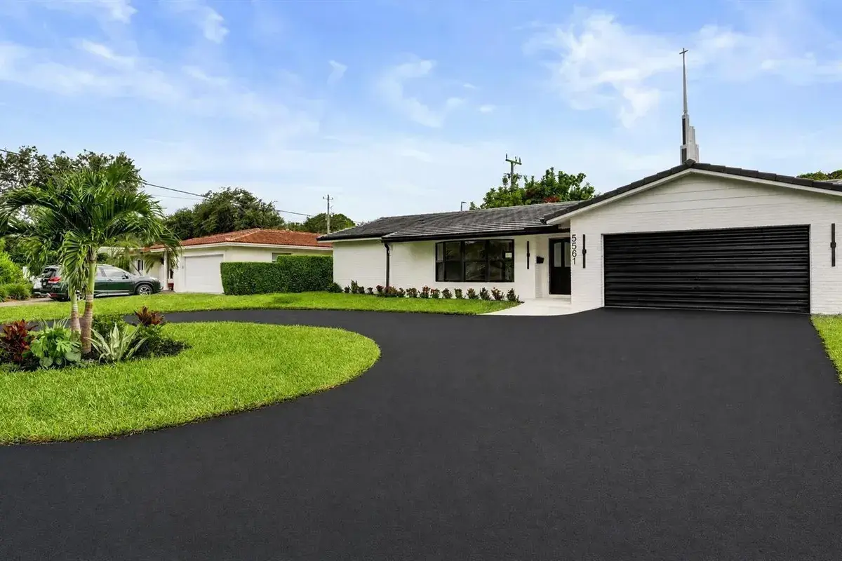 5561 NE 26th Avenue, Fort Lauderdale FL 33308