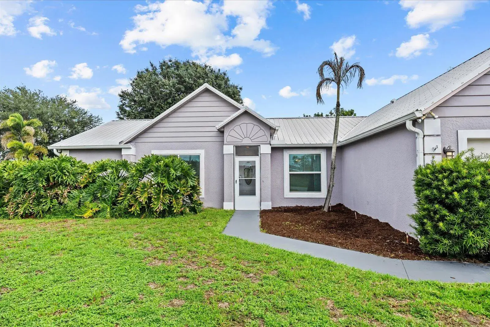 697 SW Jeanne Avenue, Port St. Lucie FL 34953