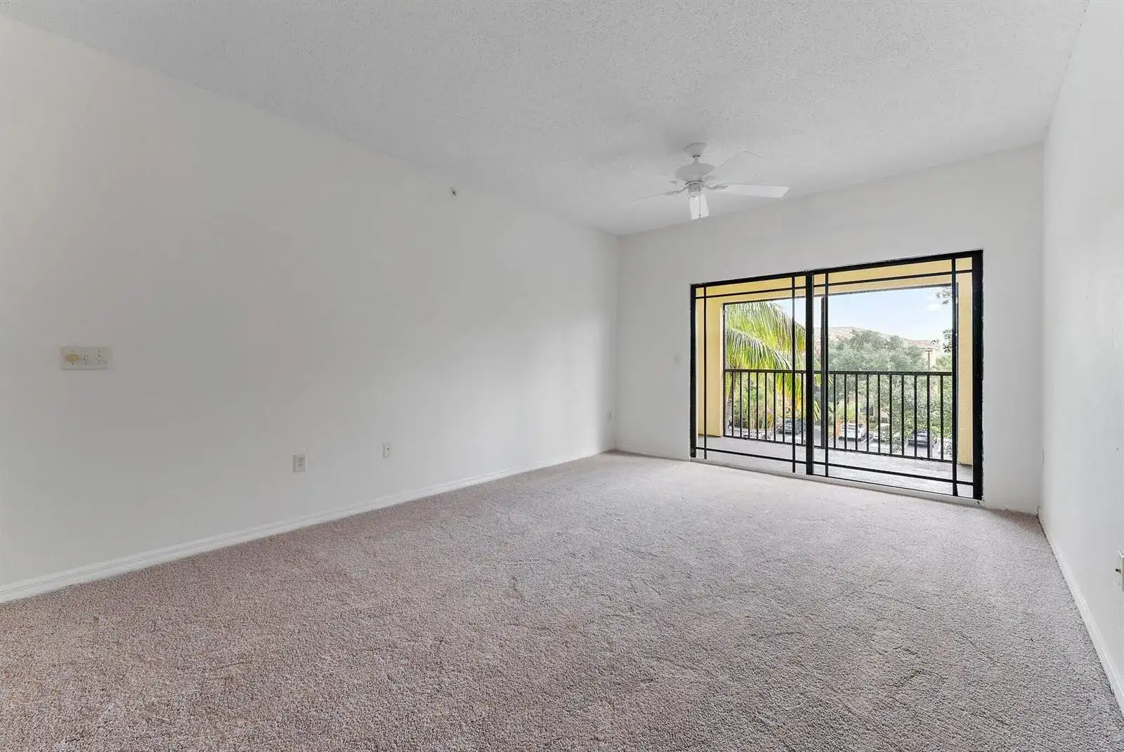 2727 Anzio Court # 301, Palm Beach Gardens FL 33410 photo 5