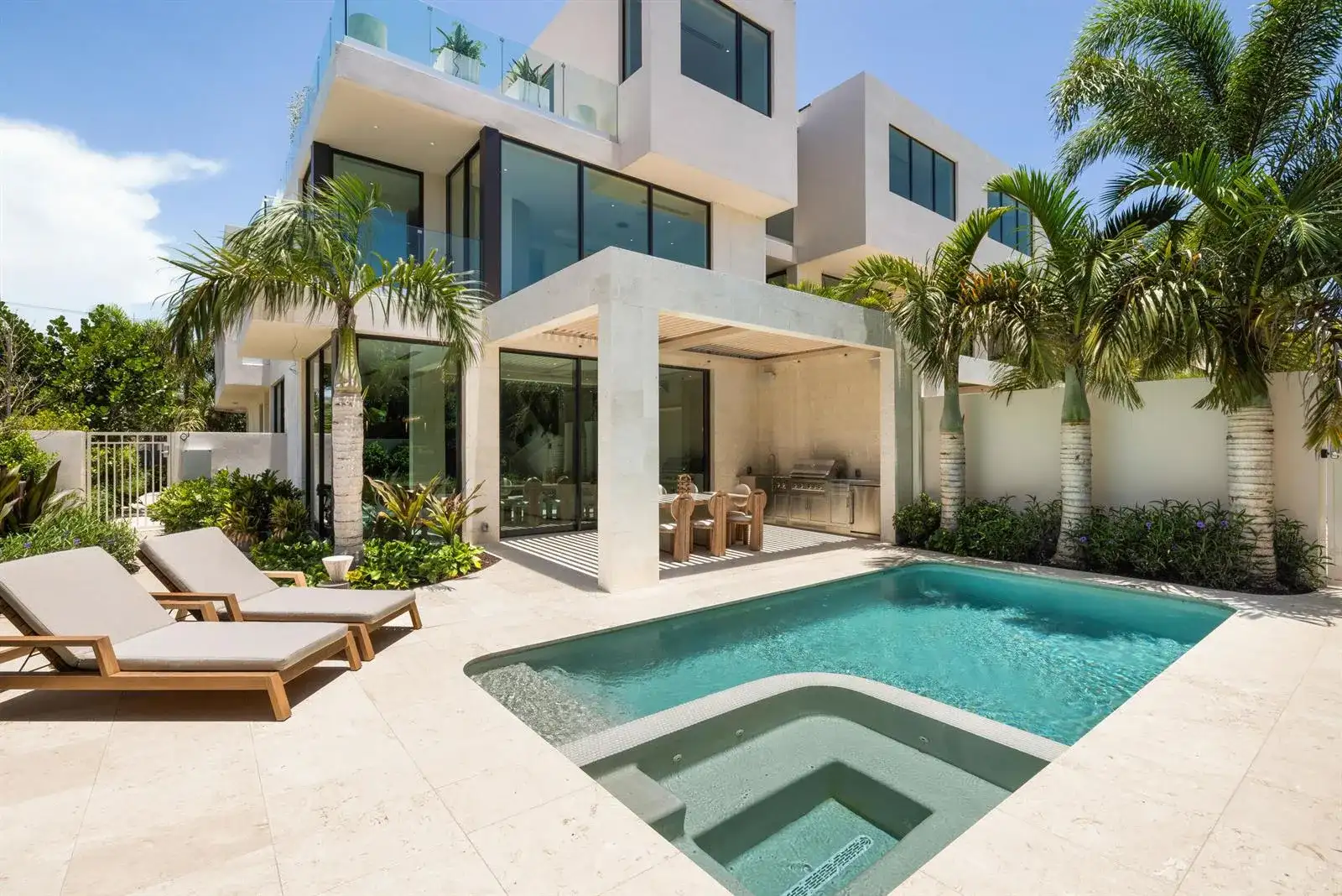 1234 George Bush Boulevard, Delray Beach FL 33483 photo 2