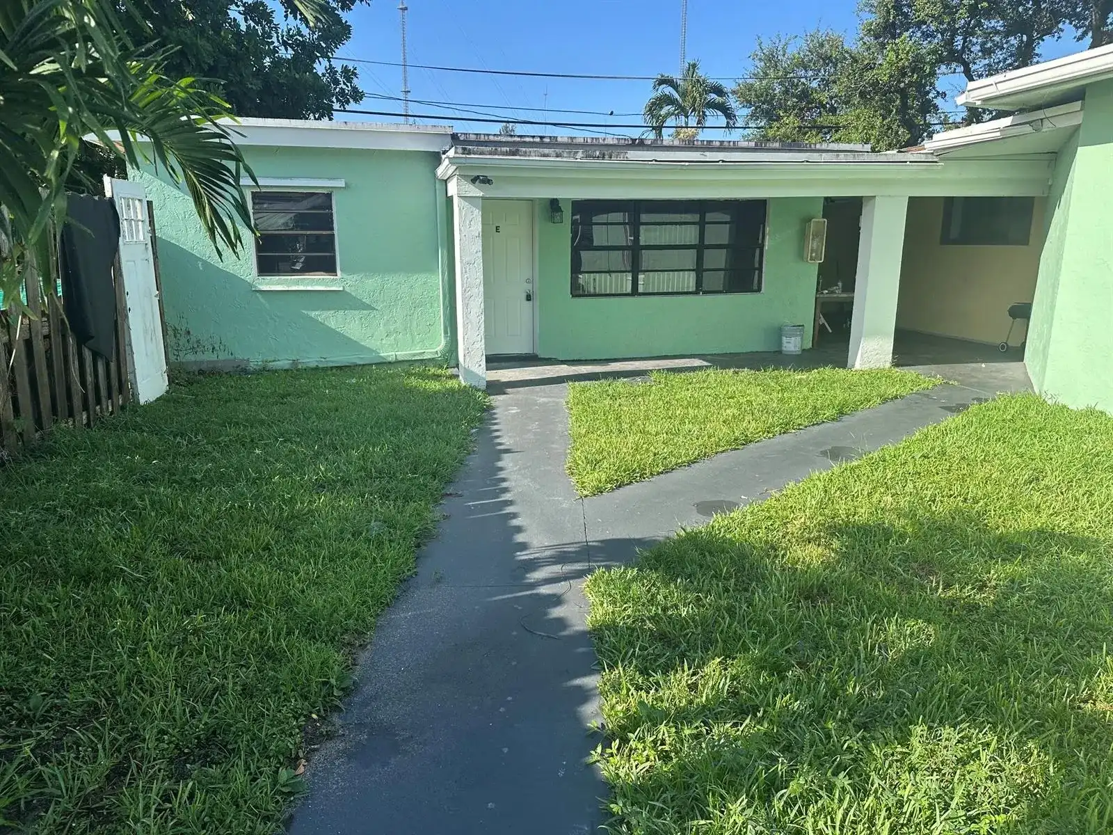 6128 SW 40th Street, Miramar FL 33023