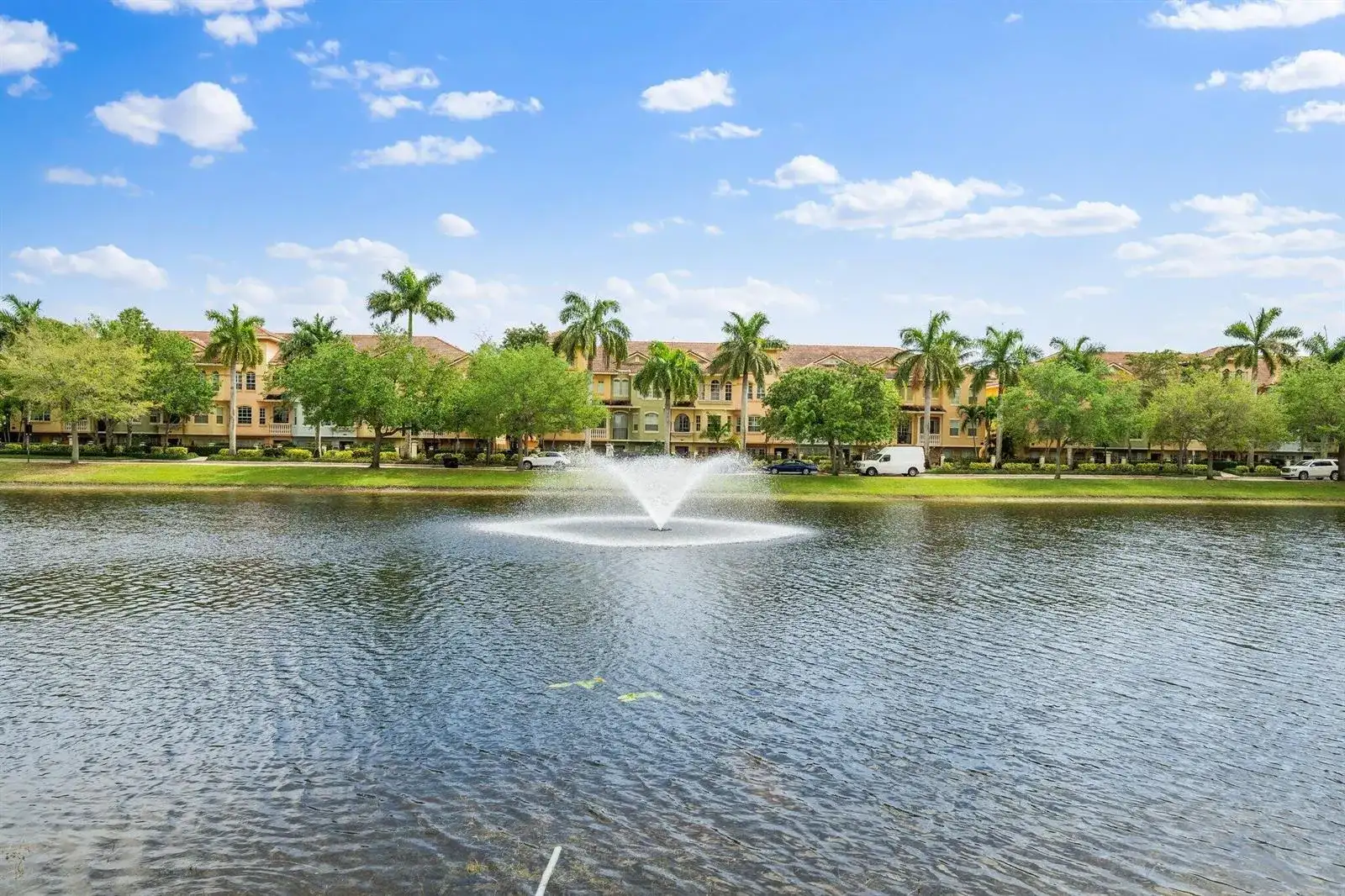 2805 Veronia Drive # 107, Palm Beach Gardens FL 33410 photo 3