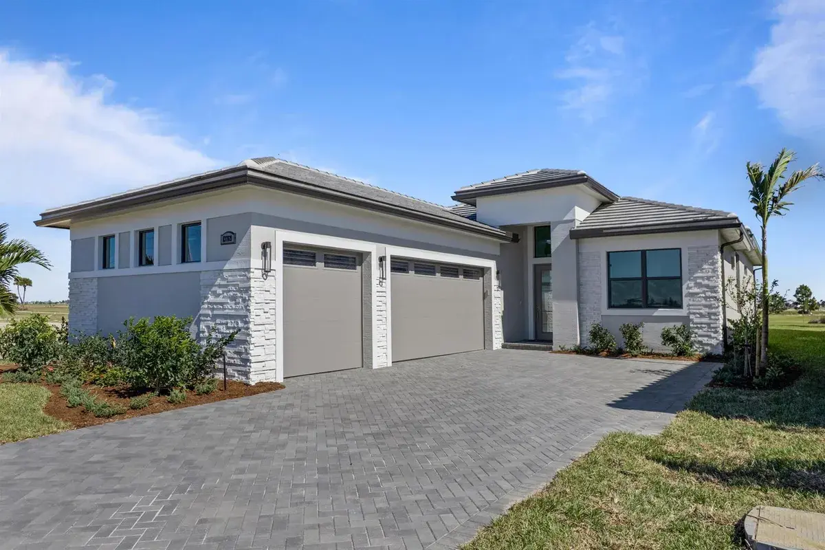 13769 SW Shinnecock Drive, Port St. Lucie FL 34987