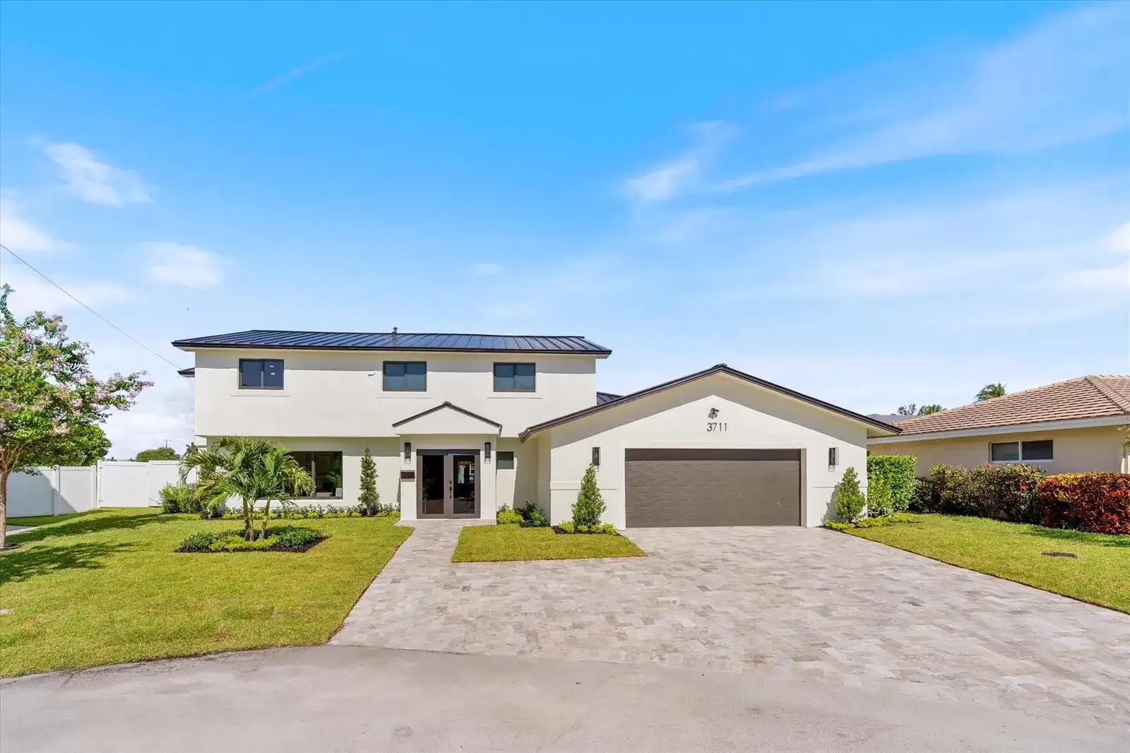3711 NE 27th Avenue, Lighthouse Point FL 33064