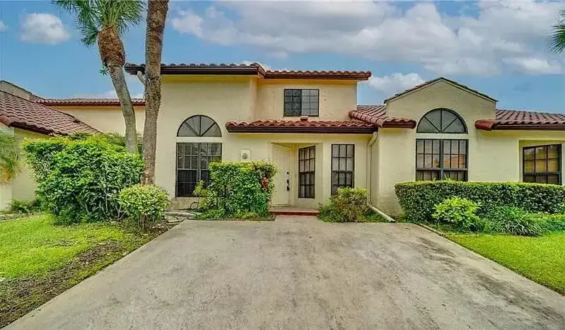 10300 Hidden Springs Court, Boca Raton FL 33498 photo 3