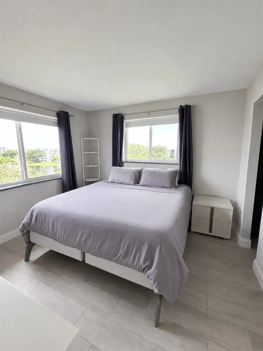 2106 S Cypress Bend Drive # 510, Pompano Beach FL 33069 photo 4