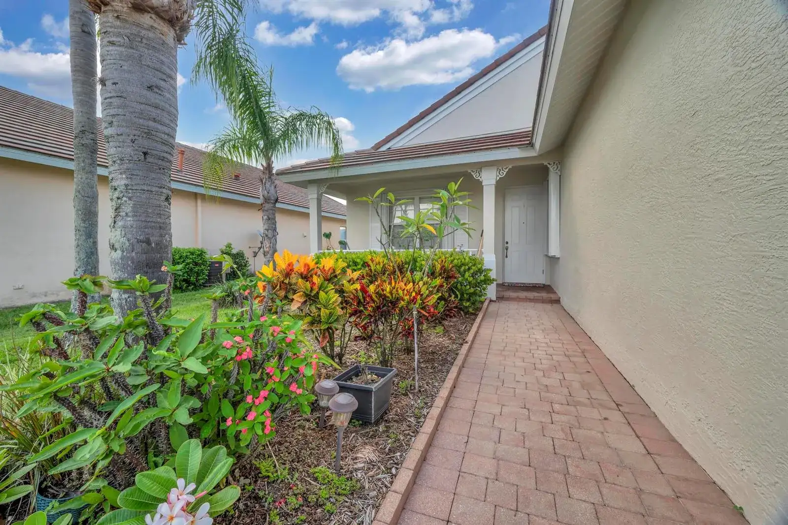 113 NW Swann Mill Circle, Port St. Lucie FL 34986 photo 3