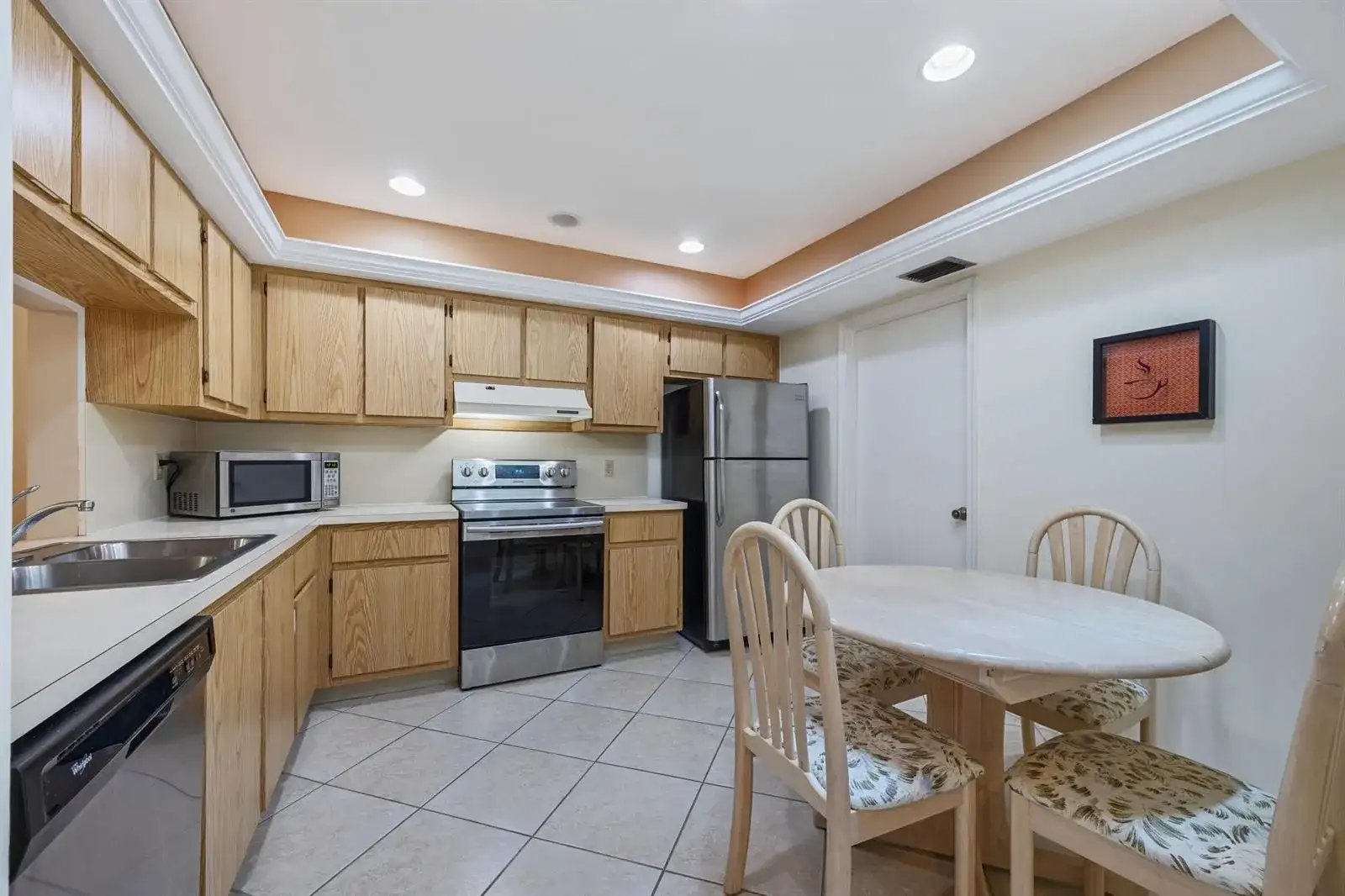 9 Ridge Pointe Drive # D, Boynton Beach FL 33435 photo 3