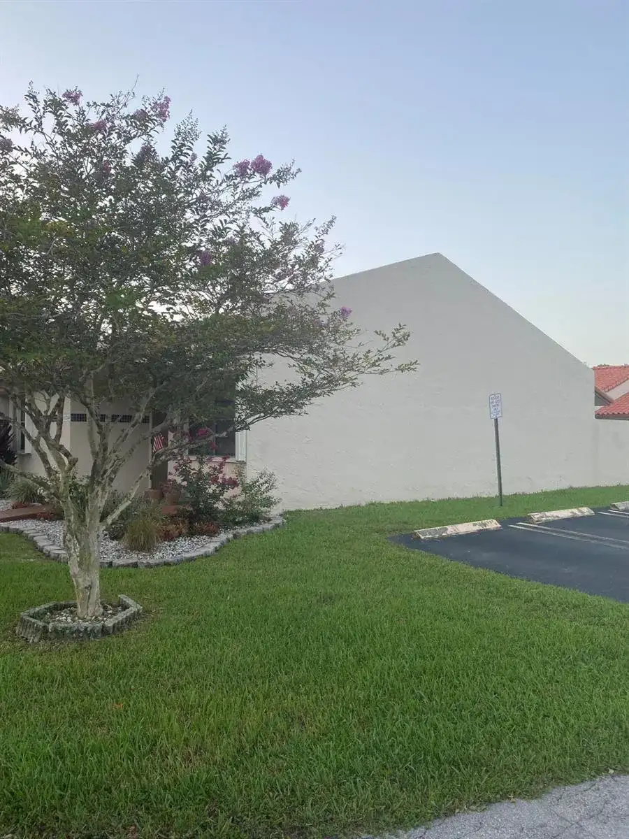 11244 SW 56 Place, Cooper City FL 33330 photo 2