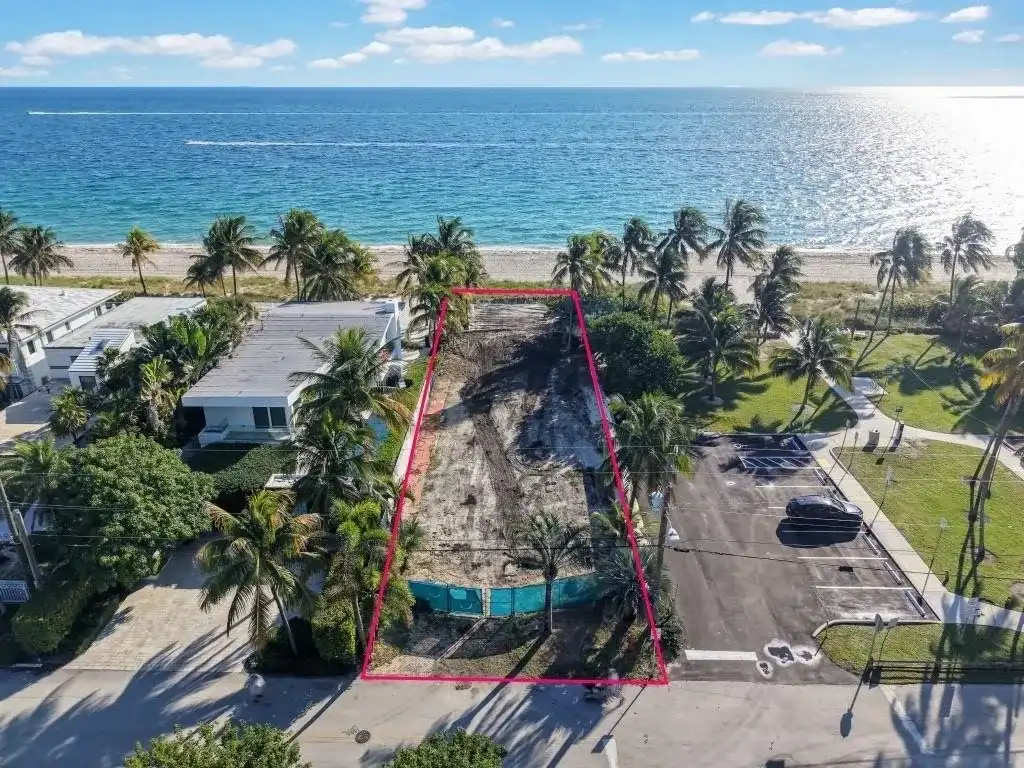 2900 N Atlantic Boulevard, Fort Lauderdale FL 33308