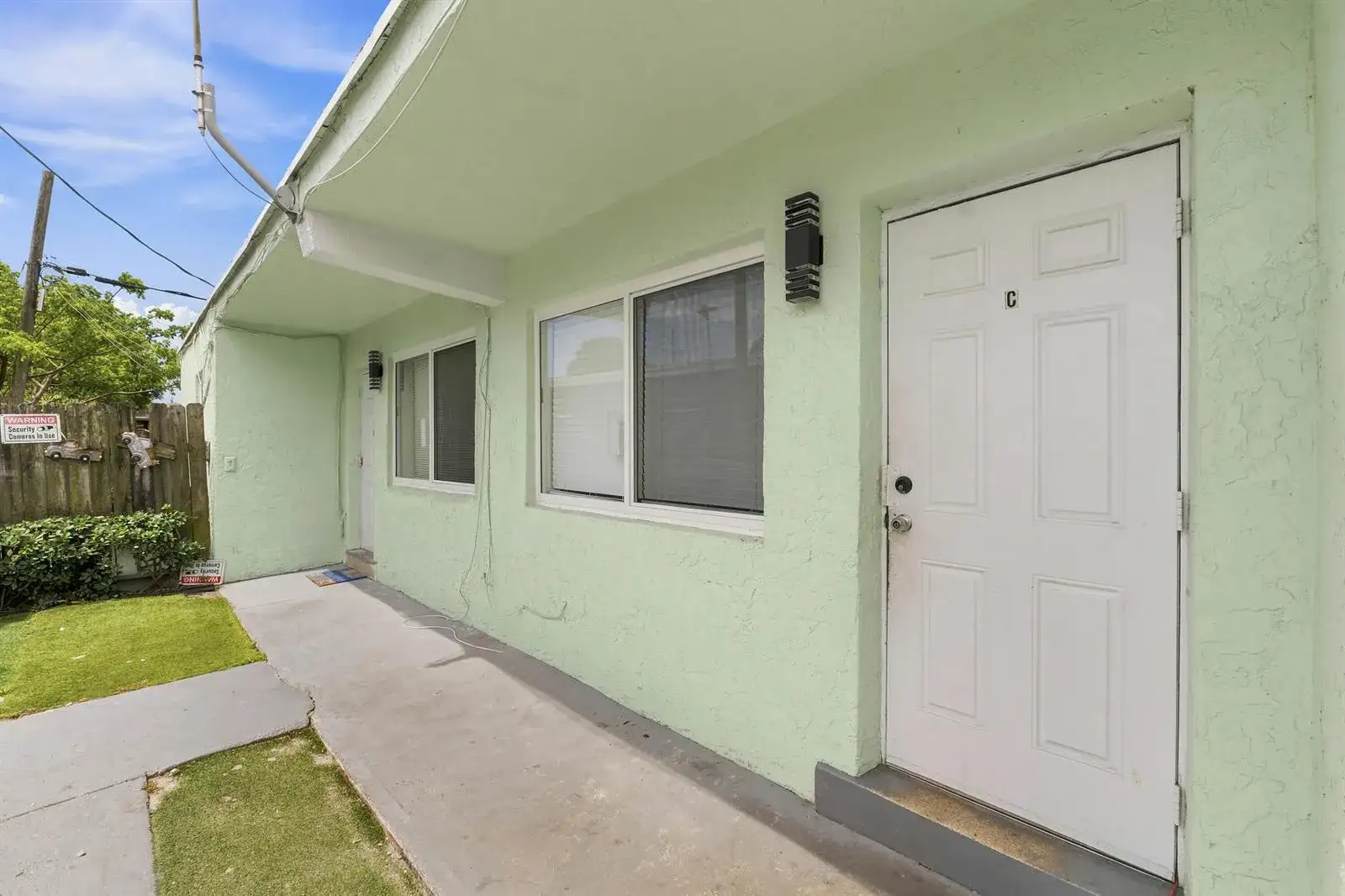 166 SW 3rd Street # d, Deerfield Beach FL 33441 photo 2
