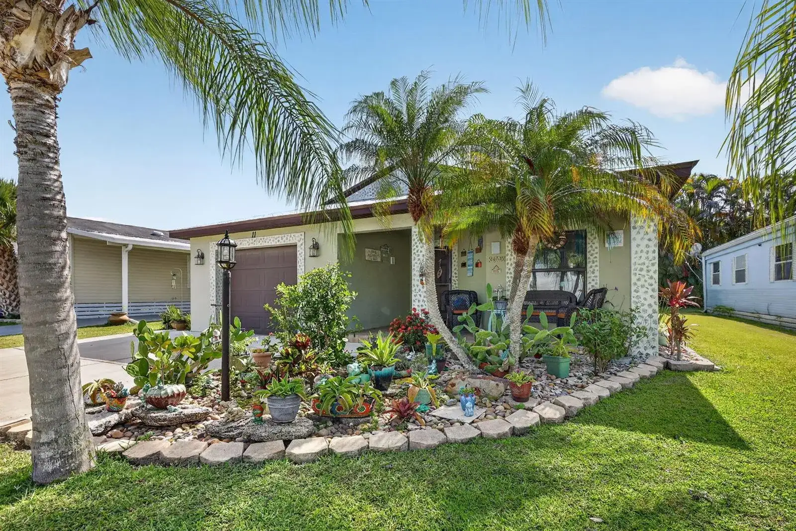 11 SE Flamenco Way, Port St. Lucie FL 34952 photo 2