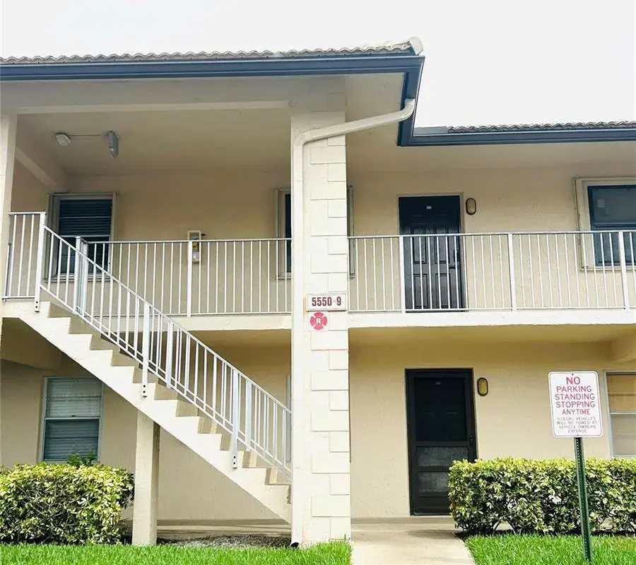 5550 Lakeside Drive # 203, Margate FL 33063