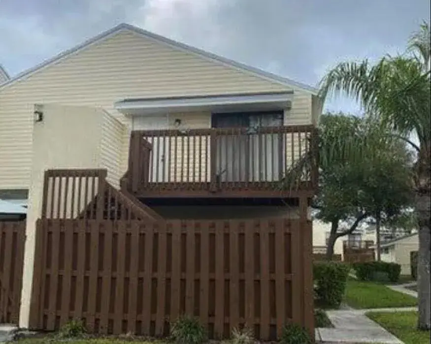 637 Executive Center Drive # N205, West Palm Beach FL 33401