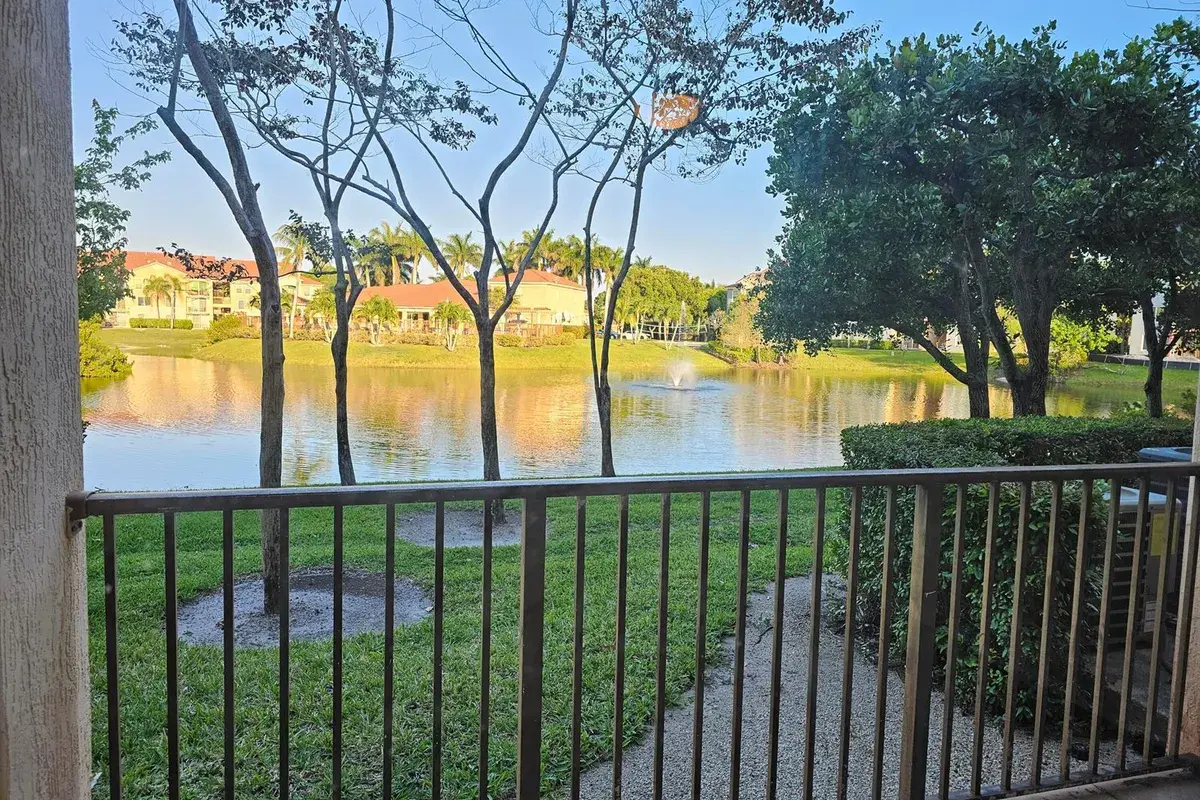 604 Villa Circle # 604, Boynton Beach FL 33435
