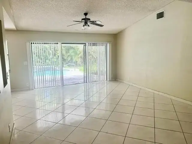 454 Cactus Circle, Boca Raton FL 33487 photo 4