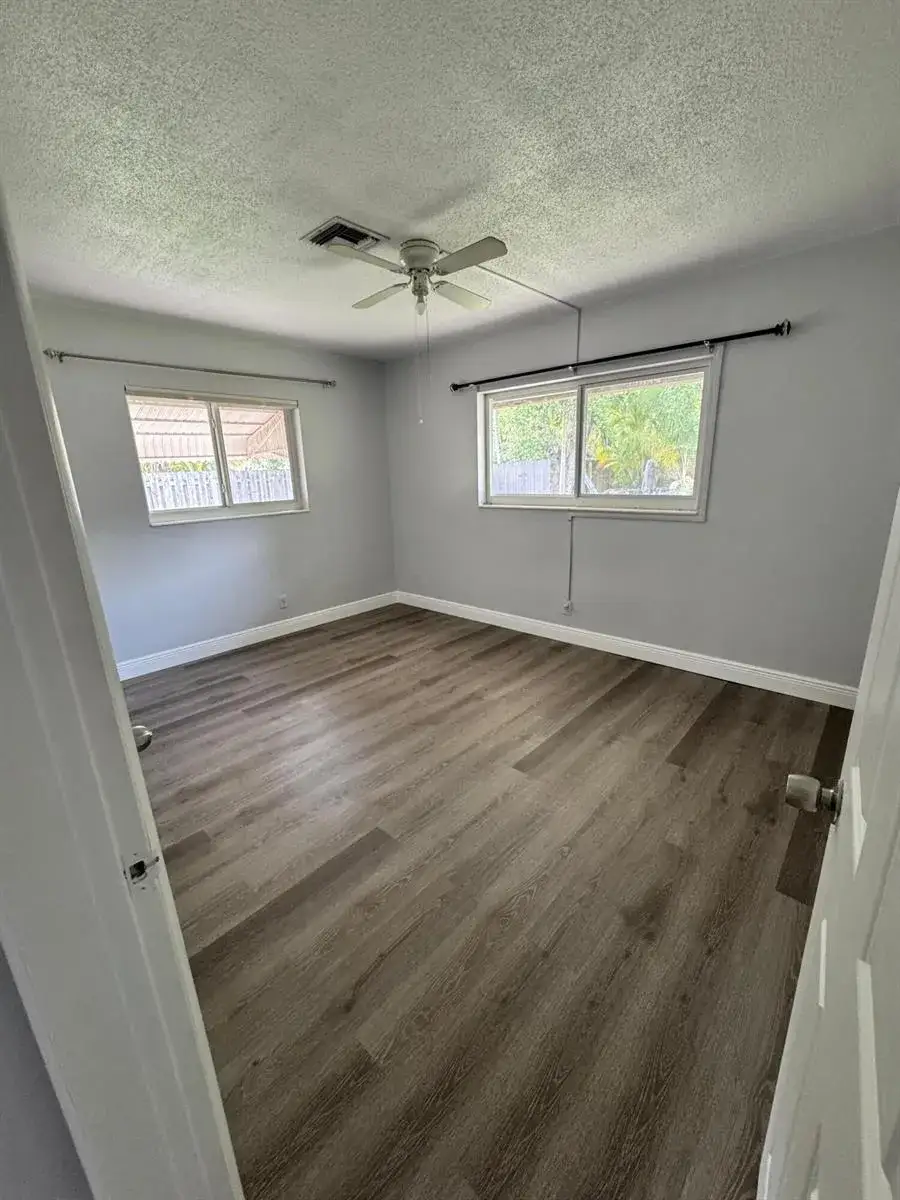 4941 SW 27th Avenue # 2, Dania Beach FL 33312