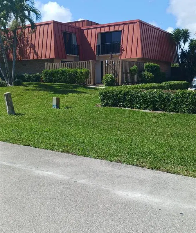 3310 Meridian Way S # A, Palm Beach Gardens FL 33410