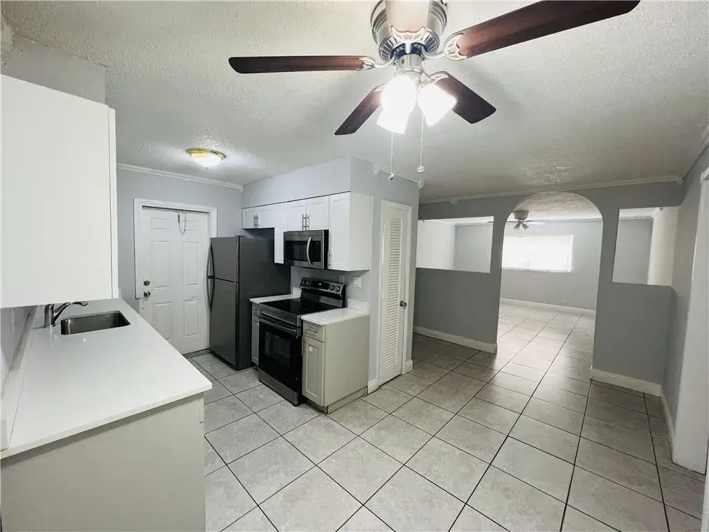 1001 SW 74th Avenue # 101a, North Lauderdale FL 33068