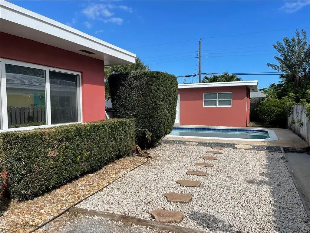 616 NE 11th Avenue, Pompano Beach FL 33060 photo 3