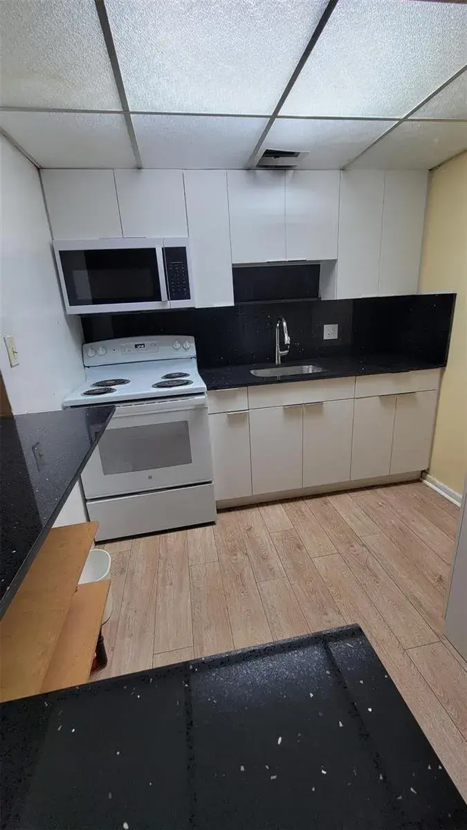 151 SW 135th Terrace # 203t, Pembroke Pines FL 33027