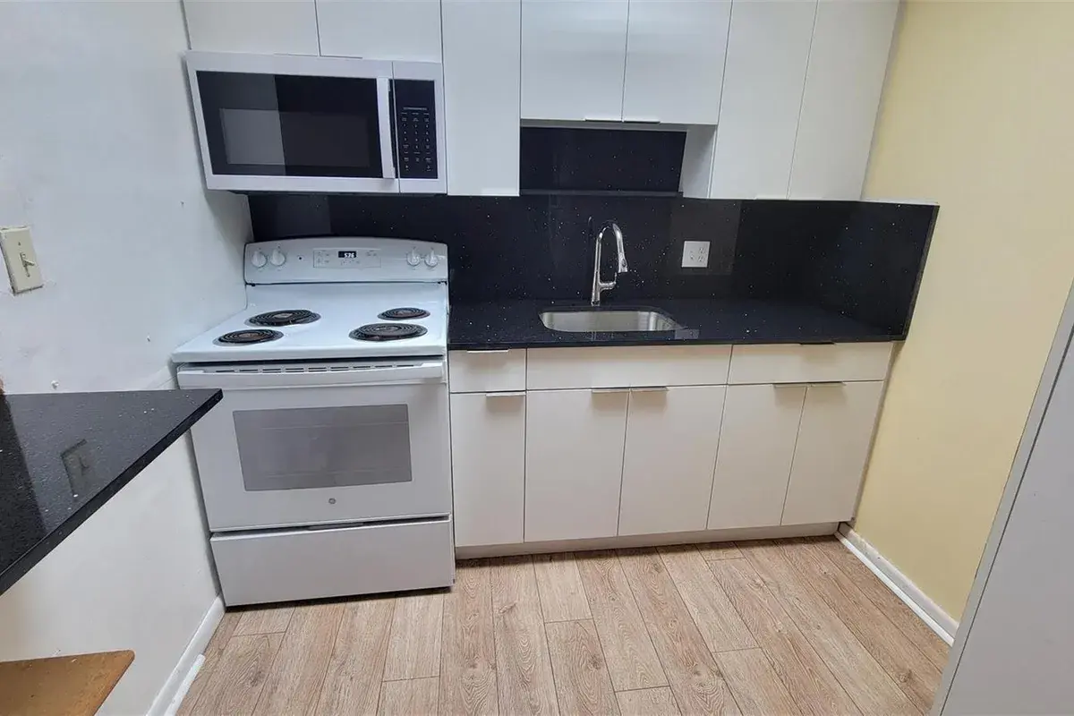 151 SW 135th Terrace # 203t, Pembroke Pines FL 33027