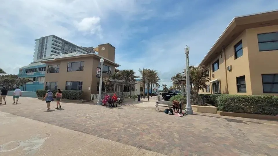 302 New Hampshire Street, Hollywood FL 33019