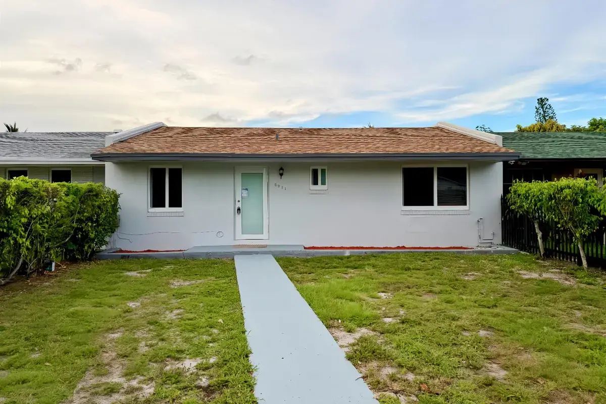 2941 NW 195th Street, Miami Gardens FL 33056