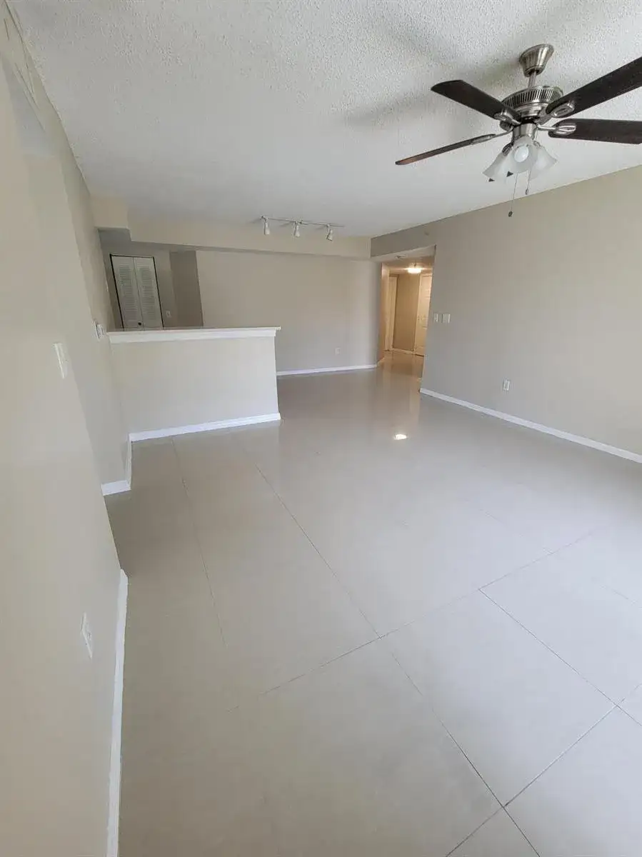 1400 Crestwood Court S # 1402, Royal Palm Beach FL 33411 photo 2