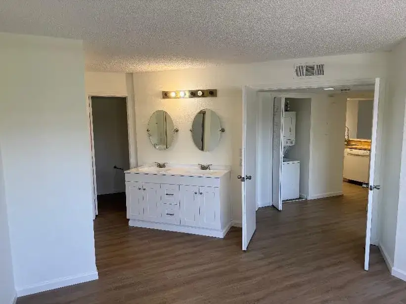 1531 SE Royal Green Circle Unit 106, Port St. Lucie FL 34952 photo 5